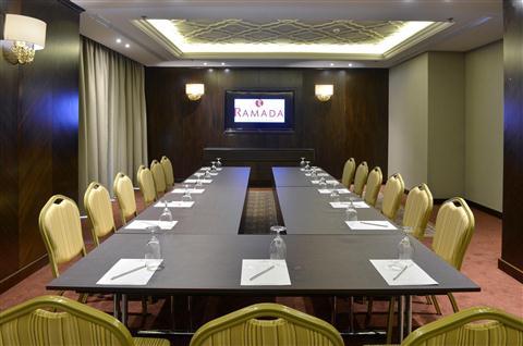 Ramada by Wyndham Manama City Centre à Manama, BH