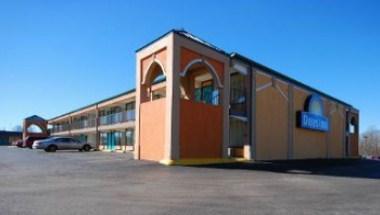 Days Inn by Wyndham Dickson image