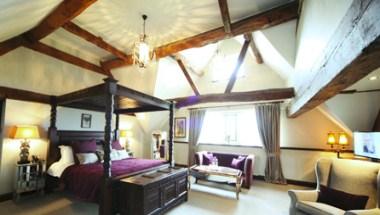 Weston Hall в Stafford, GB1