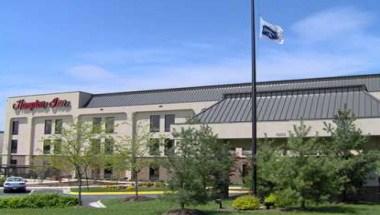 Hampton Inn Bowie image