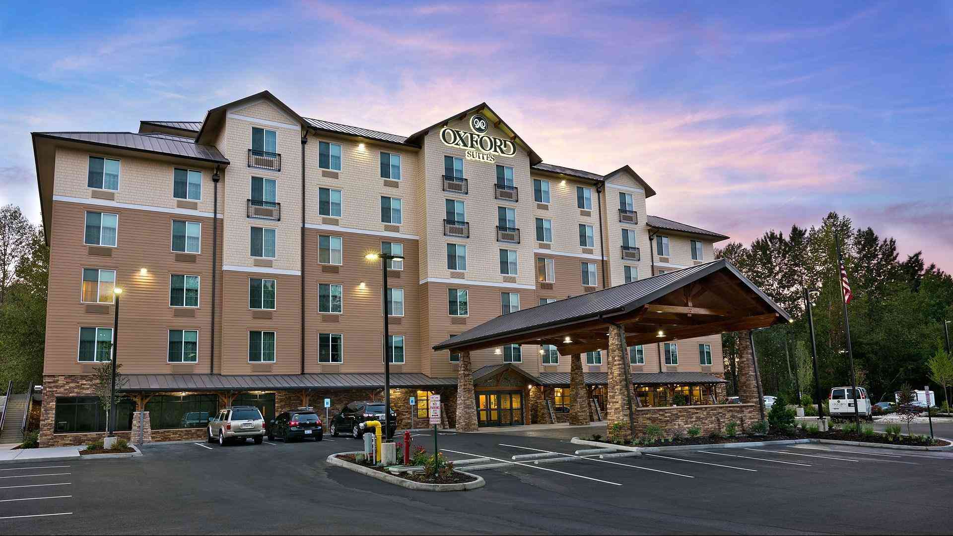 Oxford Suites Bellingham в Bellingham, WA