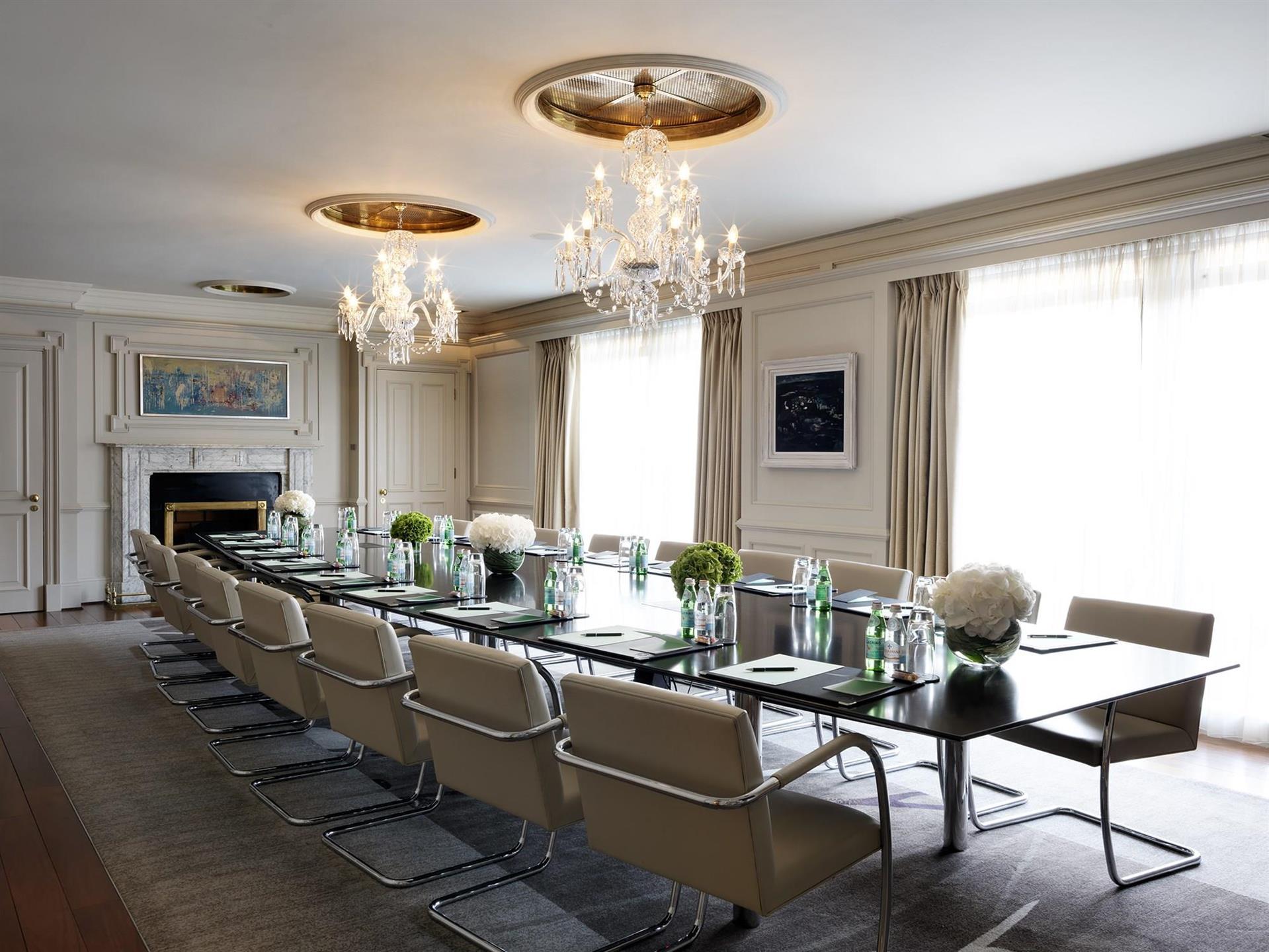 Изображение помещения для встречи