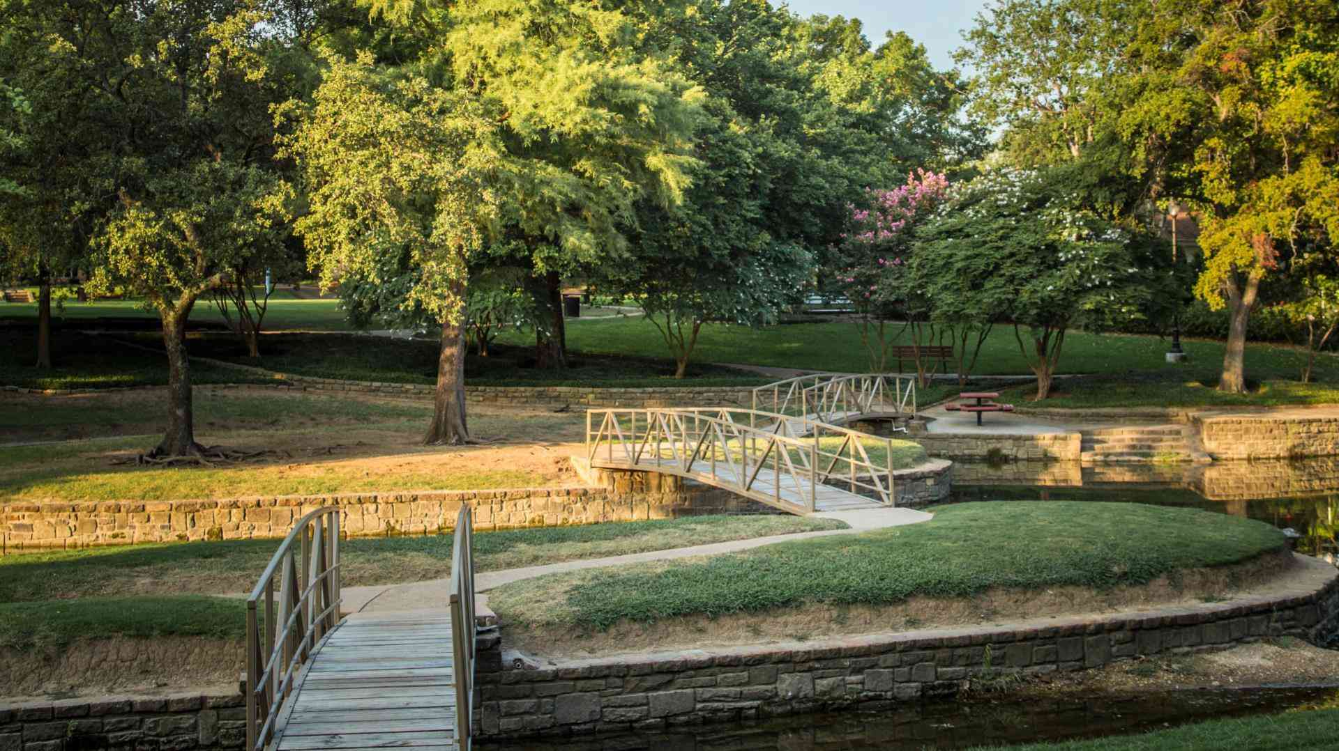 Farmers Branch Convention & Visitors Bureau i Farmers Branch, TX