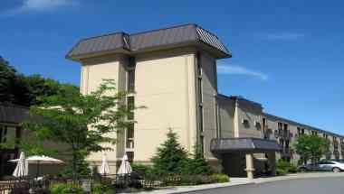 Hotel Le President in Sherbrooke, QC