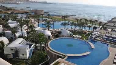 Warwick Pangea Beach Resort & Spa a Jieh, LB