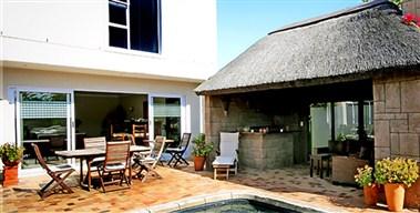 Atlantic Breeze Guesthouse в Cape Town, ZA
