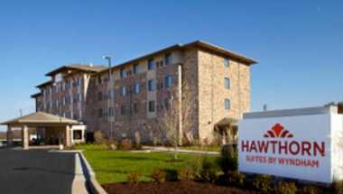 Hawthorn Suites by Wyndham Wheeling at the Highlands, Triadelphia, WV