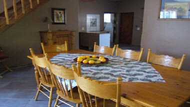 Vivian's Cottage в Pretoria, ZA