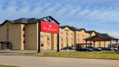 Ramada by Wyndham Cold Lake i Cold Lake, AB