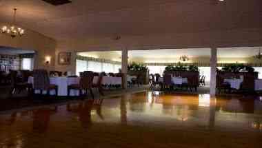 The Old Club a St. Clair Shores, MI