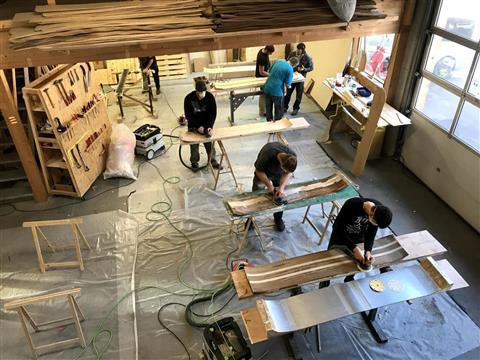 ENLAIN Ski - & Snowboard Building Class