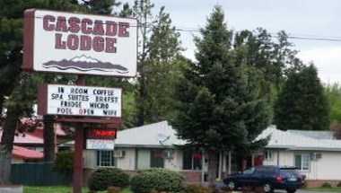 Cascade Lodge Motel in Biegen, OR