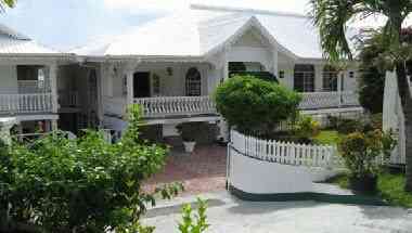 Grenadine House a Kingstown, VC