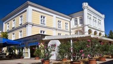 Astoria Hotel and Restaurant a Balatonfured, HU