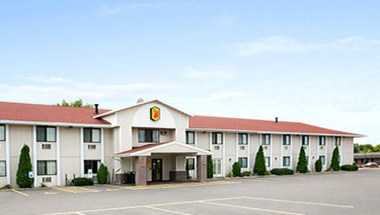 Super 8 by Wyndham Eau Claire WI, Eau Claire, WI