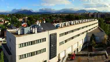 Sabadell, ES 的 Aparthotel Valles