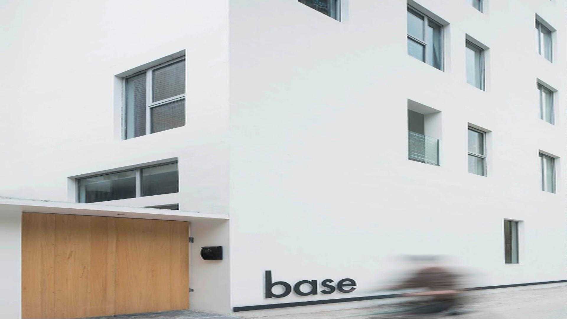 Base-HONGQIAO в Шанхай, CN