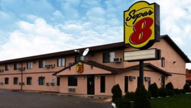 Super 8 by Wyndham Michigan City image