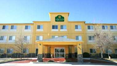 La Quinta Inn & Suites by Wyndham Henderson-Northeast Denver a Henderson, CO