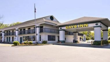 Days Inn by Wyndham Elberton image