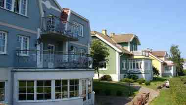 Rusthallargarden, Hoganas, SE