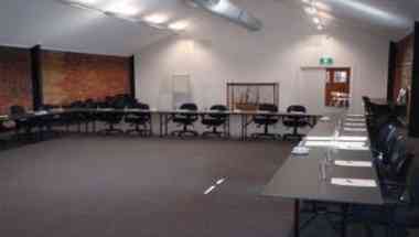 Tuileries в High Country, AU