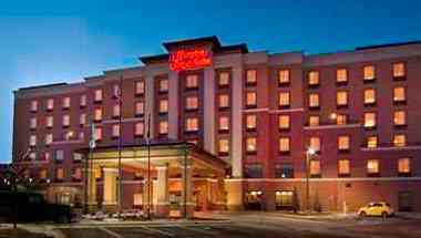 Hampton Inn & Suites Denver/Airport-Gateway Park, Denver, CO