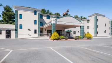 Rodeway Inn and Suites en Charles Town, WV