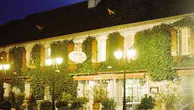 La Legende Hotel Restaurant in Payrac, FR