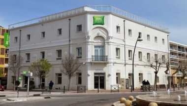Ibis Styles Hyeres Centre Gare Hotel в Toulon, FR