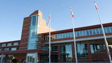 Aurora Town Square a Aurora, ON