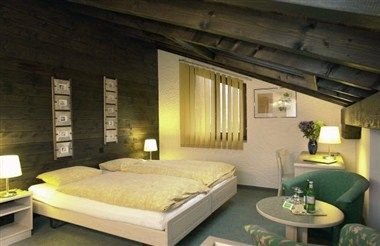 รูปสถานที่จัดงาน