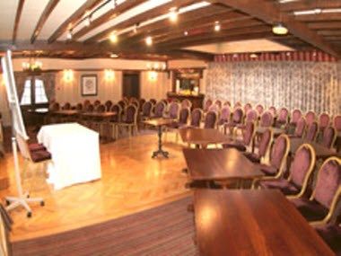 รูปสถานที่จัดงาน