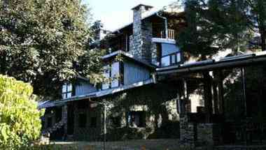 Monolith Resorts a Nainital, IN