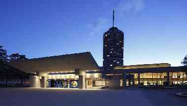 Kongresshalle Augsburg Betriebs GmbH à Augsburg, DE