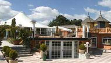 El Cenador de Salvador a Moralzarzal, ES