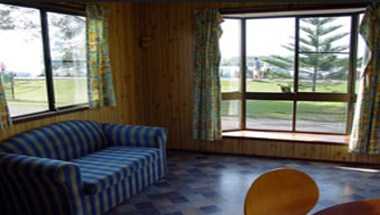 Sundowner Breakwall Tourist Park in North Coast NSW, AU