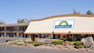 Days Inn by Wyndham Bend a Bend, OR