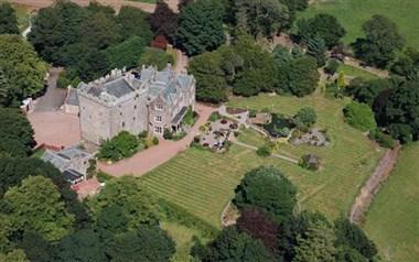 Comlongon Castle в Dumfries, GB2