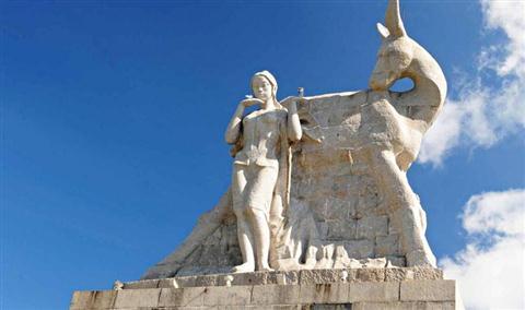 Парк «Лухуэйтоу» (олень с поворотным поворотом)