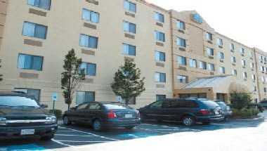 La Quinta Inn & Suites by Wyndham Baltimore BWI Airport, Linthicum, MD