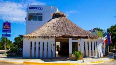 Best Western Posada Chahue en La Crucecita, MX