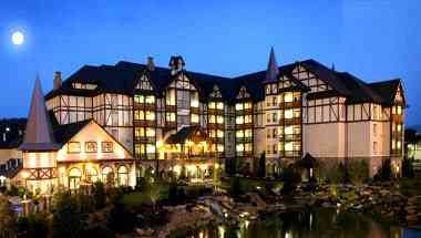 The Inn at Christmas Place в Pigeon Forge, TN