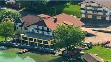 Gasthof Landeroith в Weyregg am Attersee, AT