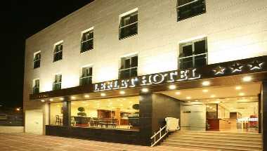 Hotel Leflet Valme a Seville, ES