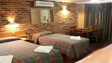 Cedar Lodge Motel i New England North West, AU
