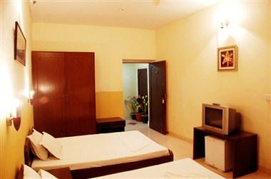 Hotel Doves Inn, Gurugram, IN