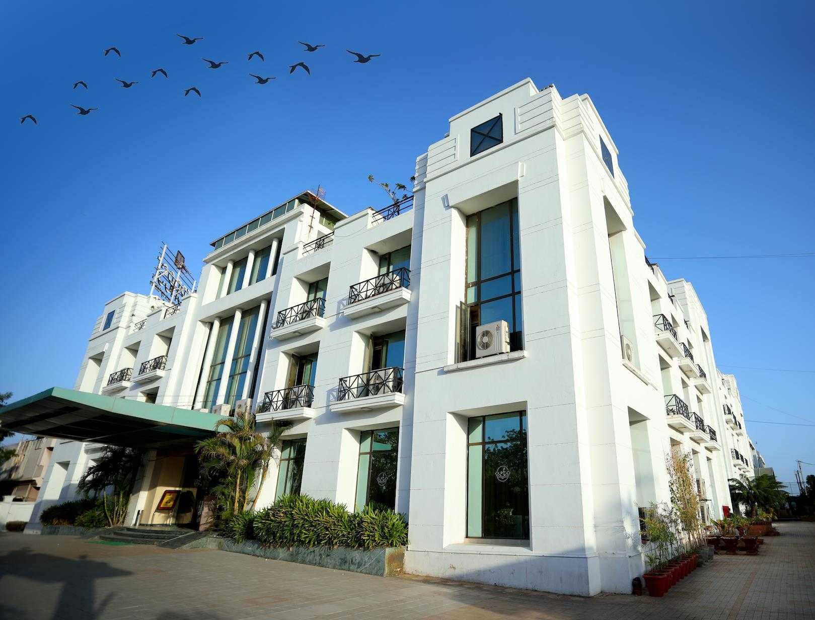 Renest Gandhidham a Gandhidham, IN