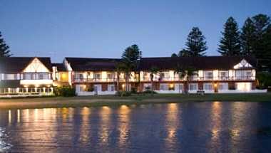 Clan Lakeside Lodge in Central Coast, AU