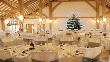 Rivervale Barn в Yateley, GB1